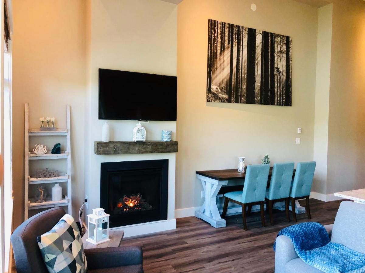 Sandy Feet Retreat Port Renfrew- Oceanfront 2Br Modern Cottage Eksteriør billede