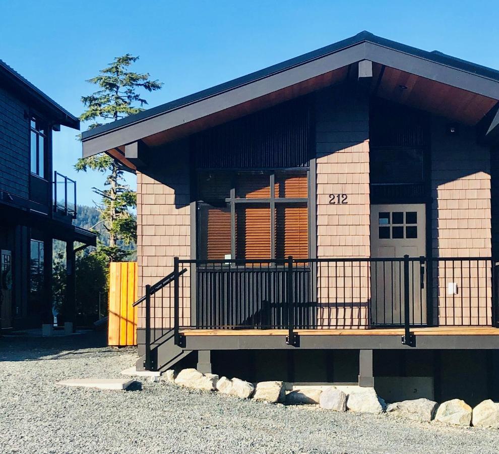 Sandy Feet Retreat Port Renfrew- Oceanfront 2Br Modern Cottage Eksteriør billede