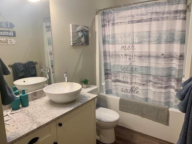 Sandy Feet Retreat Port Renfrew- Oceanfront 2Br Modern Cottage Eksteriør billede
